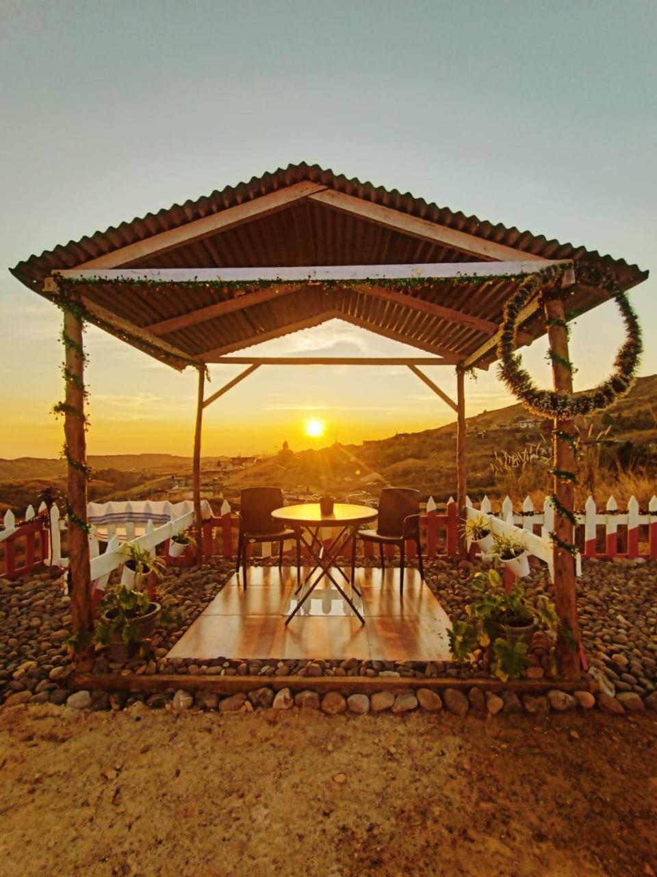 The Escapade Inn Cherrapunji Εξωτερικό φωτογραφία